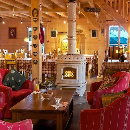 L'accroche Coeur Hotel 3*