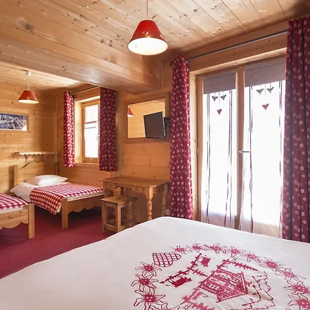 L'accroche Coeur Hotel 3*